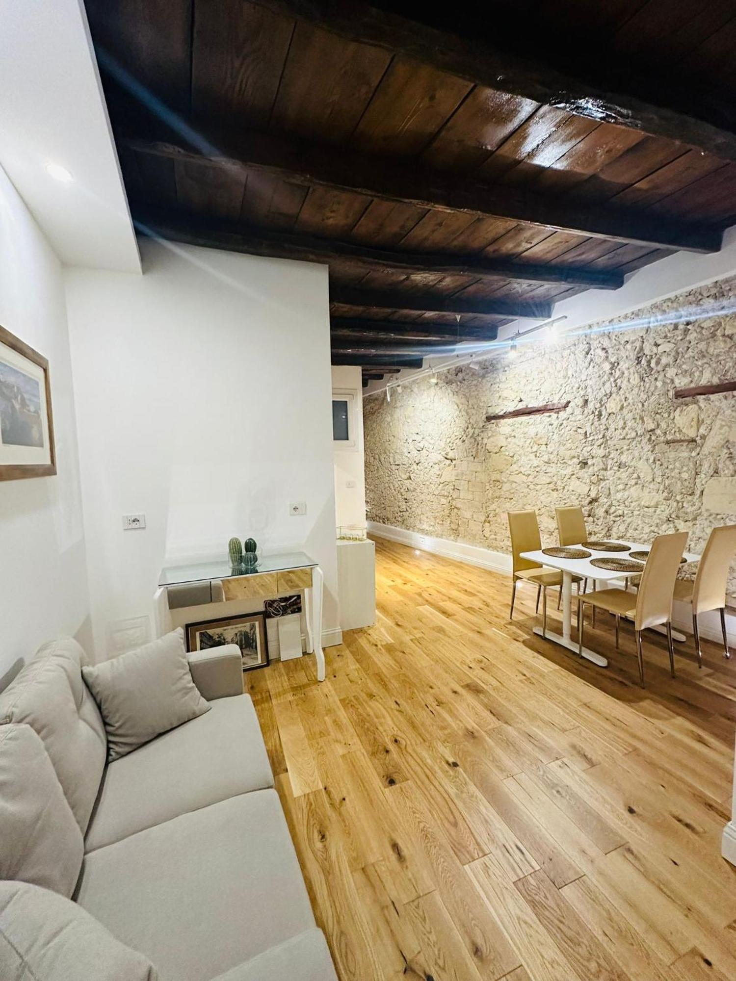 Antico Corso Charme Bed & Breakfast Cagliari Exterior foto
